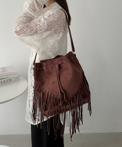 フェイクスエードフリンジ巾着バッグ | CL1256027 | ブラウン