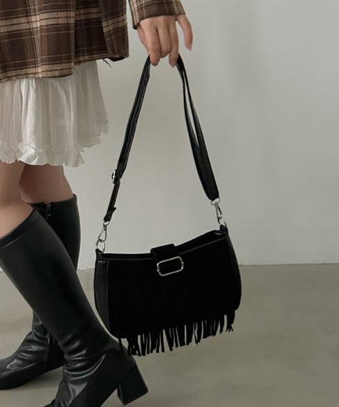 ベルトフリンジショルダーバッグ | CL1256028 | ブラック