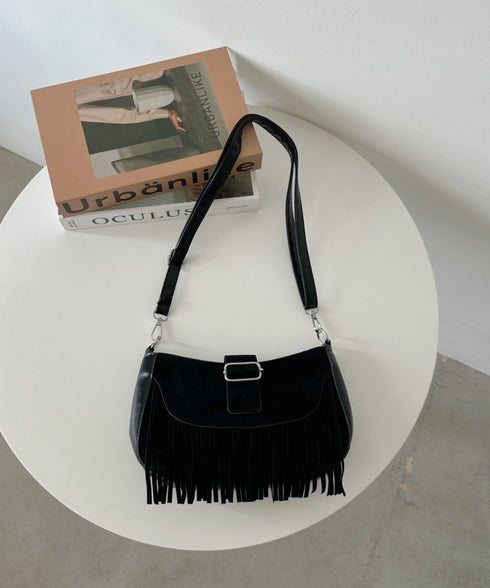 ベルトフリンジショルダーバッグ | CL1256028 | ブラック