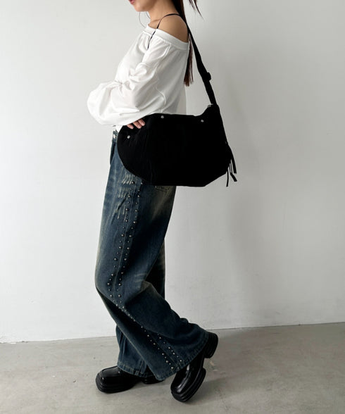 スタッズナイロンショルダーバッグ | BA1256021 | ブラック