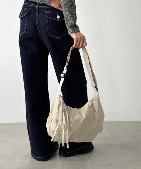 スタッズナイロンショルダーバッグ | BA1256021 | アイボリー