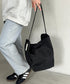 【A4収納可能】ポーチ付きナイロン大容量トートバッグ | MD1253052 | ブラック
