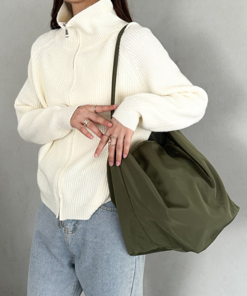 【A4収納可能】ポーチ付きナイロン大容量トートバッグ | MD1253052 | カーキ