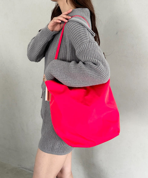 【A4収納可能】ポーチ付きナイロン大容量トートバッグ | MD1253052 | レッド