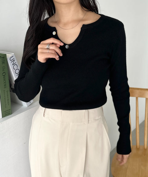 スキッパーネックリブニットトップス | CL2253025 | ブラック