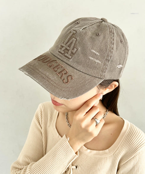 MLB KOREA(エムエルビーコリア)/ヴィンテージ ダメージ エンボス加工 ベースボール キャップ 帽子/Vintage Embossed Damage Unstruck Ball Cap | AT5253065 | ブラウン