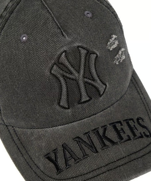 MLB KOREA(エムエルビーコリア)/ヴィンテージ ダメージ エンボス加工 ベースボール キャップ 帽子/Vintage Embossed Damage Unstruck Ball Cap | AT5253065 | ブラック
