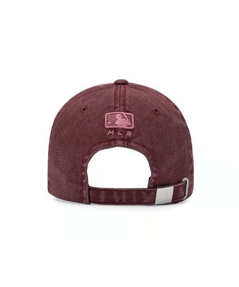 MLB KOREA(エムエルビーコリア)/ヴィンテージ ダメージ エンボス加工 ベースボール キャップ 帽子/Vintage Embossed Damage Unstruck Ball Cap | AT5253065 | ワインレッド