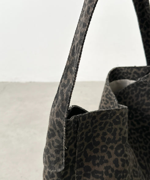 【A4サイズ対応】レオパード柄ワンハンドルショルダーバッグ | BA1256033 | ブラウン