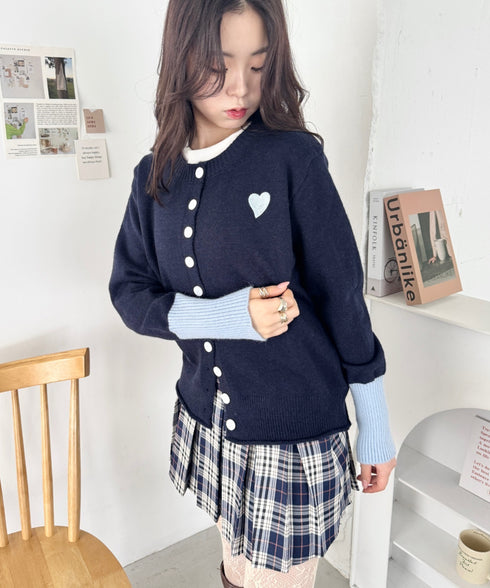 袖配色ワンポイントハートニットカーディガン | SL2256101 | ネイビー