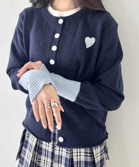 袖配色ワンポイントハートニットカーディガン | SL2256101 | ネイビー