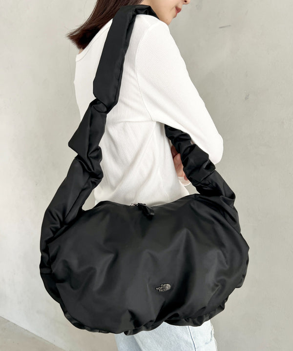 THE NORTH FACE(ザ・ノースフェイス)/A4対応 軽量 大容量 ショルダー 肩掛けバッグ シャーリング ホーボーバッグ/BONNEY HOBO BAG L | IM1253075 | ブラック