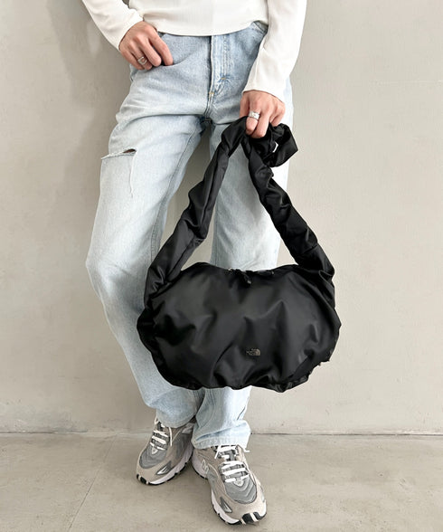 THE NORTH FACE(ザ・ノースフェイス)/A4対応 軽量 大容量 ショルダー 肩掛けバッグ シャーリング ホーボーバッグ/BONNEY HOBO BAG L | IM1253075 | ブラック