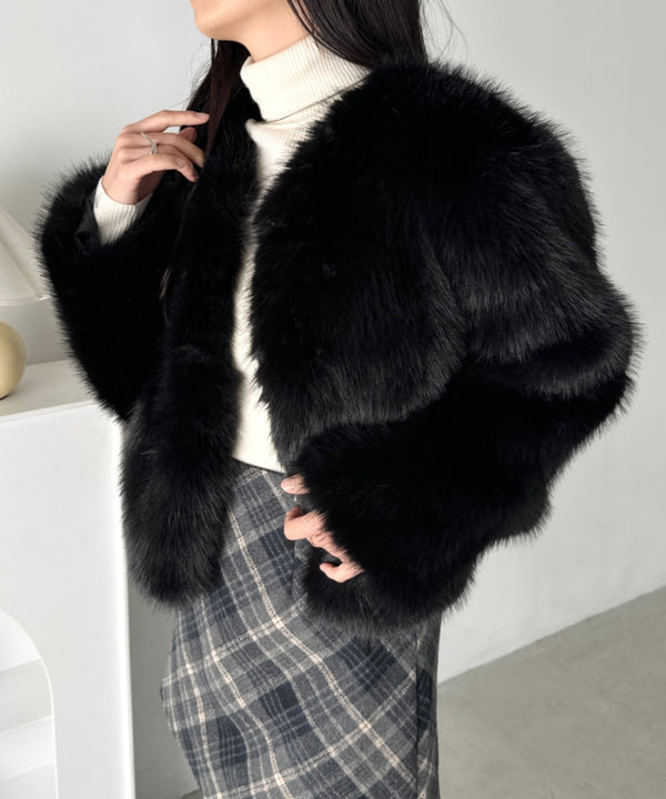 ノーカラーショート丈フェイクファージャケット | CL2256058 | ブラック