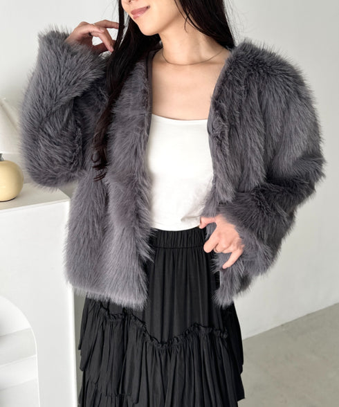 ノーカラーショート丈フェイクファージャケット | CL2256058 | グレー