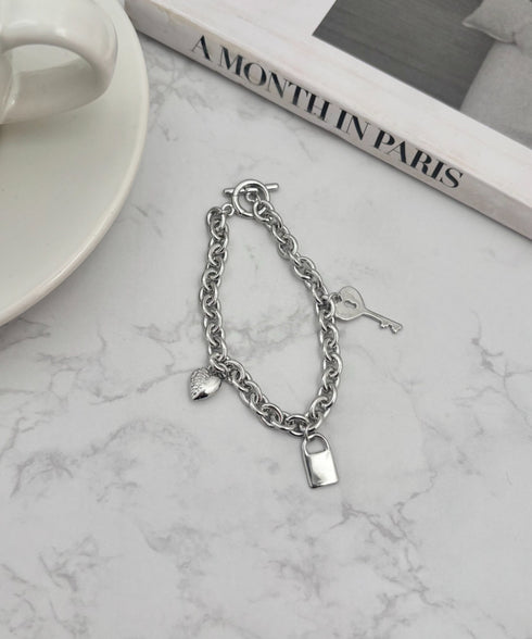 チャーム付きチェーンブレスレット | SW4256015 | シルバー