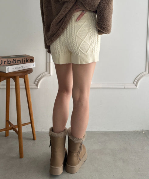 ケーブルニットショートパンツ | MD2256045 | アイボリー