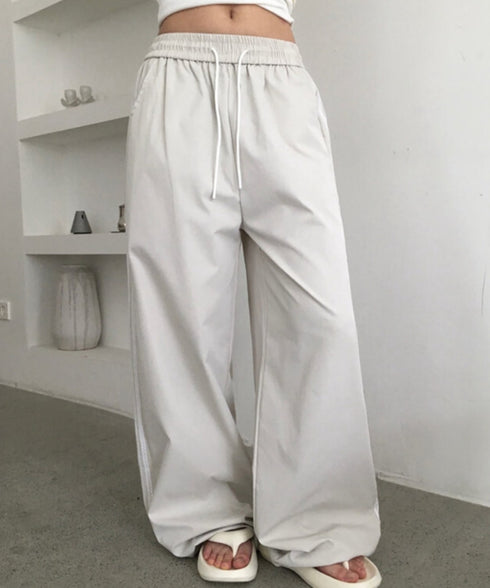 anyonemore(エニワンモア)/サイドレースライン ドローストリング トラック トレーニング パンツ/Dove Line Track Training Pants | AT2254034 | ベージュ