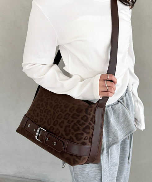 レオパードスクエアベルトショルダーバッグ | BA1256054 | ダークブラウン