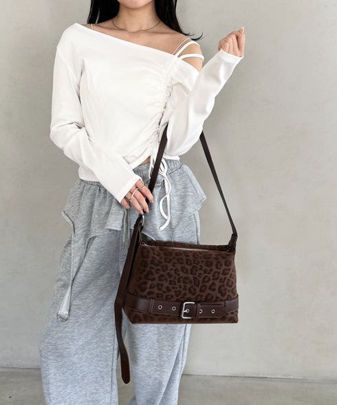 レオパードスクエアベルトショルダーバッグ | BA1256054 | ダークブラウン