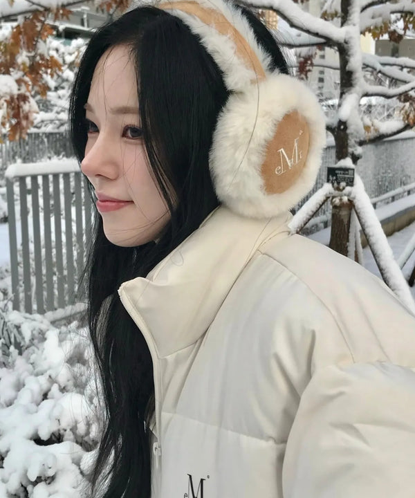 MUCENT(ムセント)/刺しゅう入り 折り畳み式 ムートン ファー イヤーマフ/BEAR FUR EARMUFF | AT6254059 | キャメル