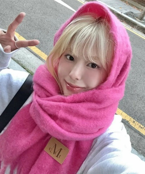 MUCENT(ムセント)/ボリューム フリンジ マフラー ロゴパッチ付き/SIGNATURE MUFFLER | AT6254043 | ピンク