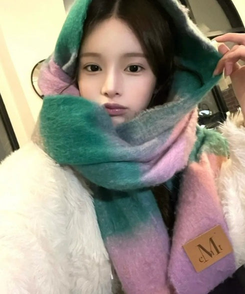 MUCENT(ムセント)/ボリューム フリンジ マフラー ロゴパッチ付き/SIGNATURE MUFFLER | AT6254043 | グリーン系その他