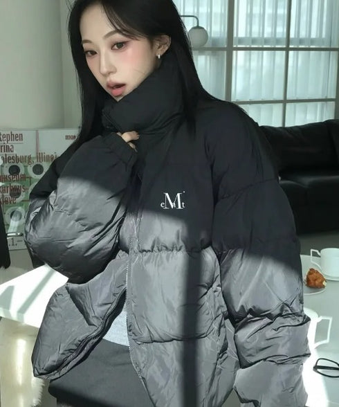MUCENT(ムセント)/中綿 ジップアップ スタンドカラー ハイネック ダウンジャケット/Hep High Neck Signature Wellon Padding | AT2254047 | ブラック