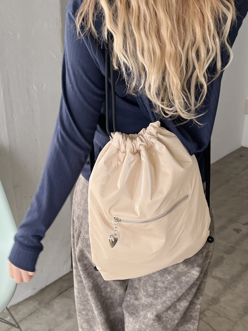 グロッシーハートバックパック | SL1251603 | ベージュ