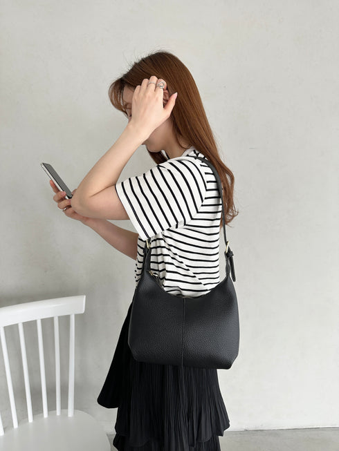 round moon shoulder bag/ワンハンドルラウンドムーンPUショルダーバッグ | UN12410052 | ブラック