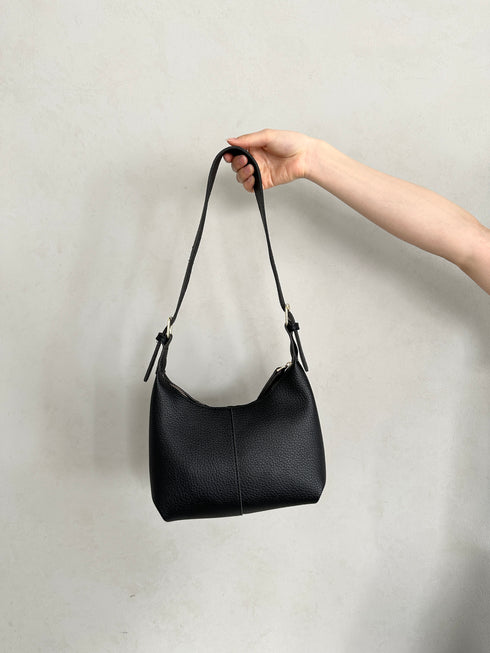 round moon shoulder bag/ワンハンドルラウンドムーンPUショルダーバッグ | UN12410052 | ブラック