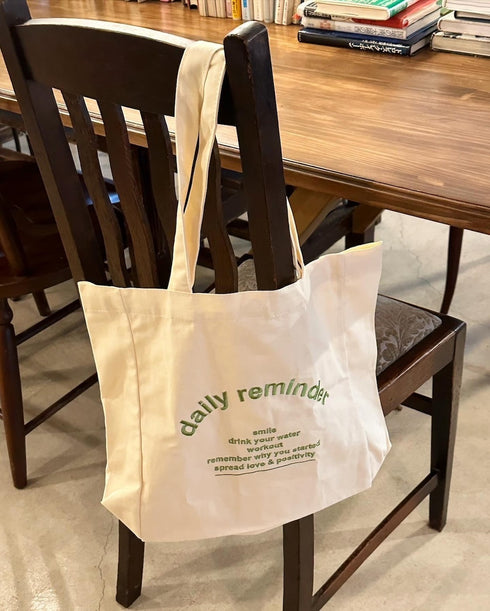 ロゴトートバッグ | CH1242807 | アイボリー