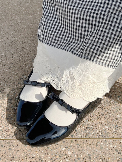 ストラップエナメルシューズ | RN3251001 | ブラック