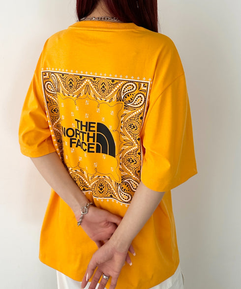 THE NORTH FACE(ザ・ノースフェイス)/ビッグロゴ プリント バンダナ 半袖 Tシャツ/M'S BANDANA S/S R/TEE | IM2251068 | オレンジ