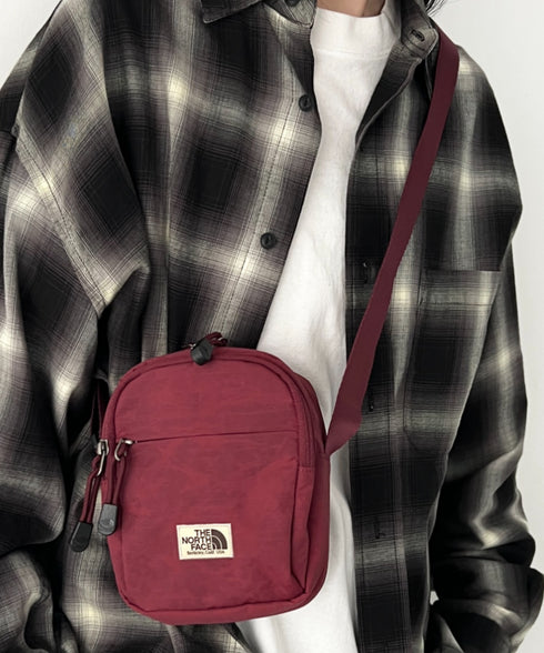 THE NORTH FACE(ザ・ノースフェイス)/長さ調整可能 軽量 ワンポイント ショルダー クロス ミニバッグ/STANDARD CROSS BAG S | IM1254073 | レッド