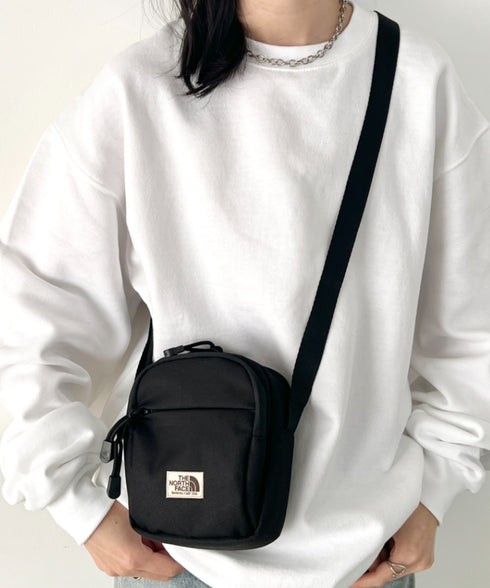 THE NORTH FACE(ザ・ノースフェイス)/長さ調整可能 軽量 ワンポイント ショルダー クロス ミニバッグ/STANDARD CROSS BAG S | IM1254073 | ブラック