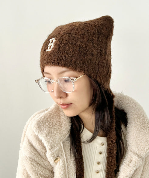 MLB KOREA(エムエルビーコリア)/猫耳 ねこ耳ビーニー 耳付き ロゴパッチ ワッペン ビーニー ニット帽 フラップニットキャップ/Miyaong Earflap Beanie | AT5254071 | ブラウン