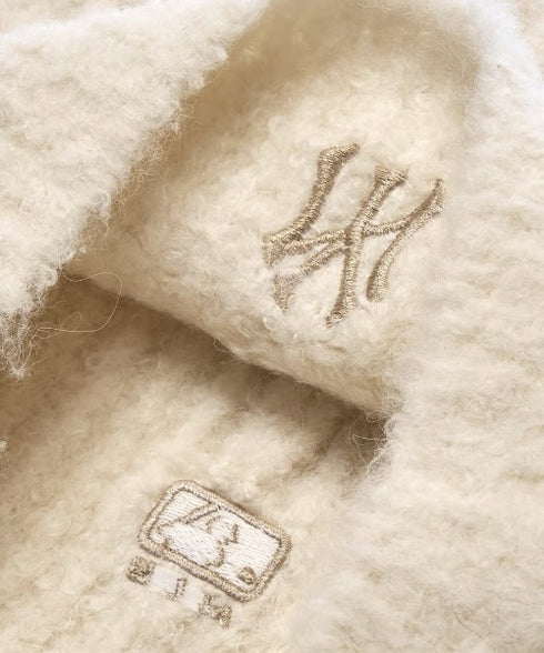 MLB KOREA(エムエルビーコリア)/猫耳 ねこ耳ビーニー 耳付き ロゴパッチ ワッペン ビーニー ニット帽 フラップニットキャップ/Miyaong Earflap Beanie | AT5254071 | クリーム