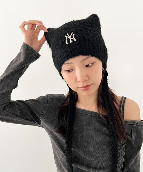 MLB KOREA(エムエルビーコリア)/猫耳 ねこ耳ビーニー 耳付き ロゴパッチ ワッペン ビーニー ニット帽 フラップニットキャップ/Miyaong Earflap Beanie | AT5254071 | ブラック