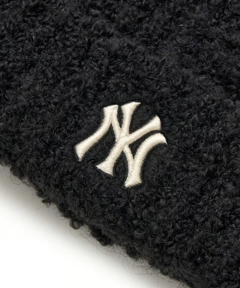 MLB KOREA(エムエルビーコリア)/猫耳 ねこ耳ビーニー 耳付き ロゴパッチ ワッペン ビーニー ニット帽/Plush Miyaong Beanie | AT5254072 | ブラック