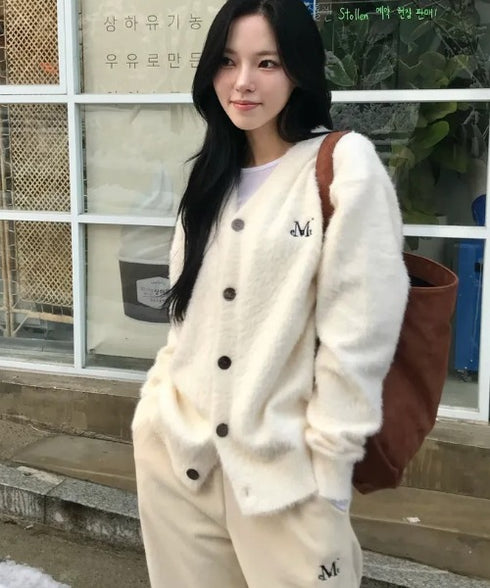 MUCENT(ムセント)/Vネック アンゴラ オーバーサイズ シャギー ニット カーディガン/POWDERY V-NECK ANGORA KNIT CARDIGAN | AT2254081 | アイボリー