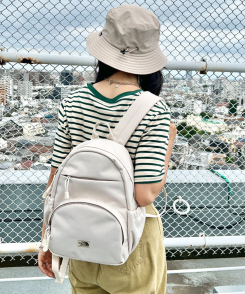 THE NORTH FACE(ザ・ノースフェイス)/軽量 デイリー ミニ バックパック リュック/STANDARD BACKPACK S | IM1254087 | クリーム