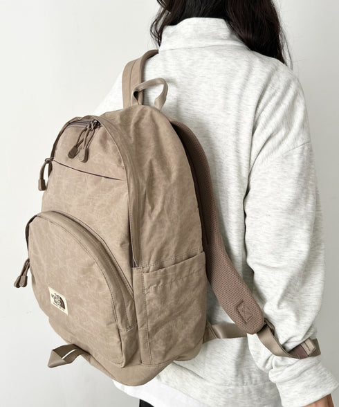 THE NORTH FACE(ザ・ノースフェイス)/軽量 大容量 A4収納 デイリーバックパック/STANDARD BACKPACK M | IM1254089 | ブラウン