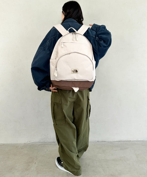 THE NORTH FACE(ザ・ノースフェイス)/軽量 大容量 A4収納 デイリーバックパック/STANDARD BACKPACK M | IM1254089 | クリーム