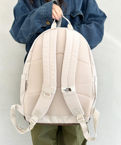 THE NORTH FACE(ザ・ノースフェイス)/軽量 大容量 A4収納 デイリーバックパック/STANDARD BACKPACK M | IM1254089 | クリーム