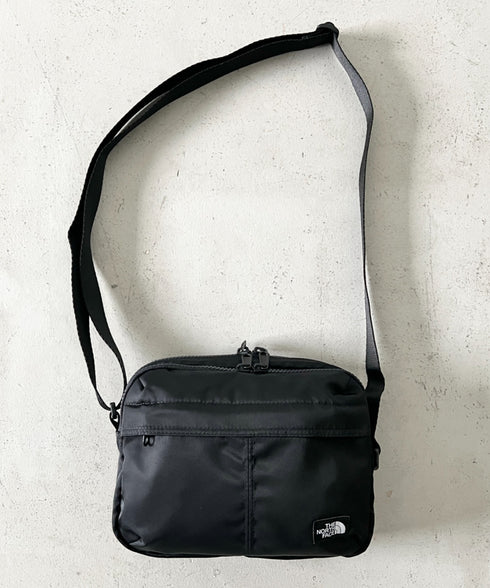 THE NORTH FACE(ザ・ノースフェイス)/軽量 スクエア ショルダーバッグ クロスバッグ/TRAVEL CROSS BAG S | IM1254100 | ブラック