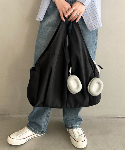 新色登場【A4収納可/大容量】6ポケット付き 仕切り付き軽量ナイロントートバッグ 通勤、通学バッグ マザーズバッグ■動画あり | MD1265007 | ブラック