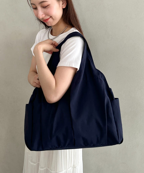 新色登場【A4収納可/大容量】6ポケット付き 仕切り付き軽量ナイロントートバッグ 通勤、通学バッグ マザーズバッグ■動画あり | MD1265007 | ネイビー