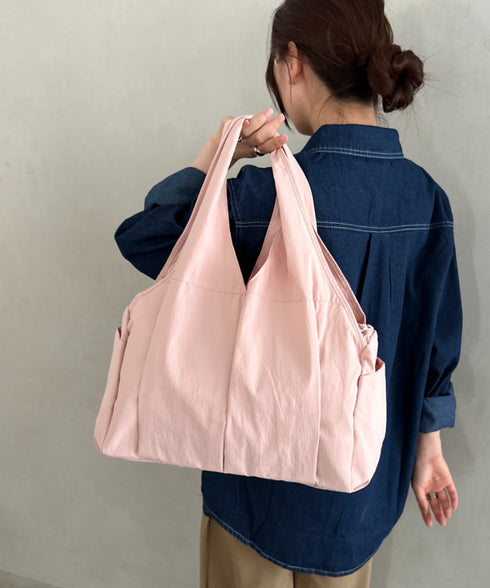 新色登場【A4収納可/大容量】6ポケット付き 仕切り付き軽量ナイロントートバッグ 通勤、通学バッグ マザーズバッグ■動画あり | MD1265007 | ピンク