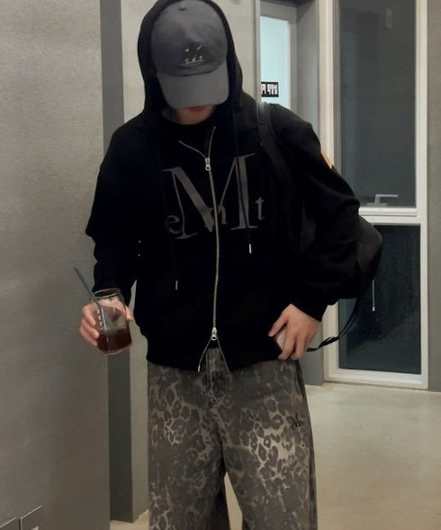 MUCENT(ムセント)/配色 ロゴパッチ フルジップパーカー フーディー/WADI APPLIQUE LOGO HOOD ZIP-UP | AT2261002 | ブラック
